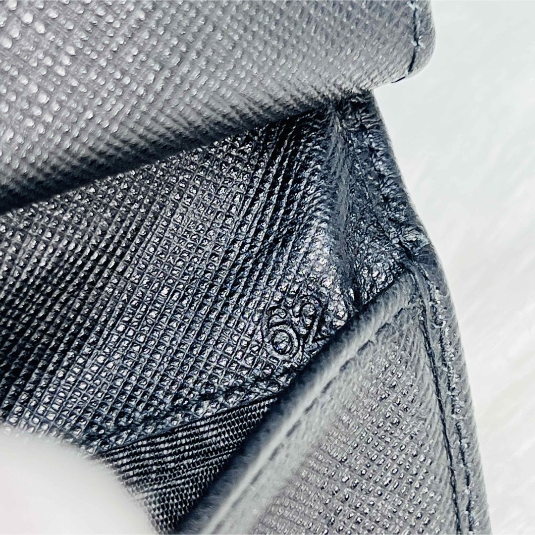 PRADA(プラダ)の極美品✨ 完備品 プラダ PRADA  折り財布 サフィアーノ レザー ブラック レディースのファッション小物(財布)の商品写真