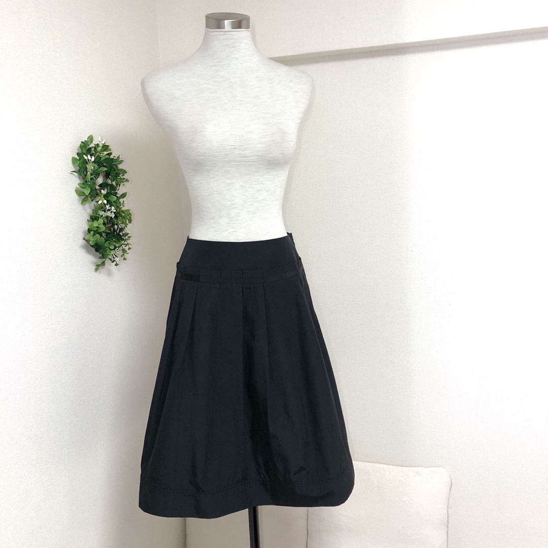 NARACAMICIE(ナラカミーチェ)のナラカミーチェの黒スカート （サイズ1） レディースのスカート(ひざ丈スカート)の商品写真