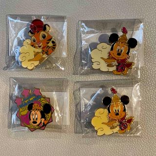 ディズニー(Disney)のディズニー　ピンバッチ　非売品　４つセット(バッジ/ピンバッジ)