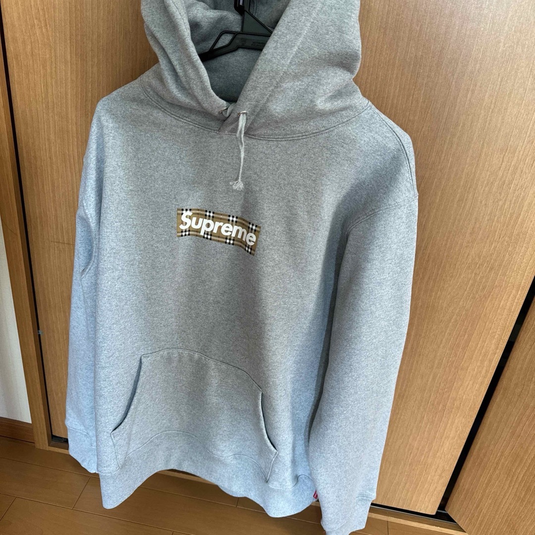 supreme パーカートップス