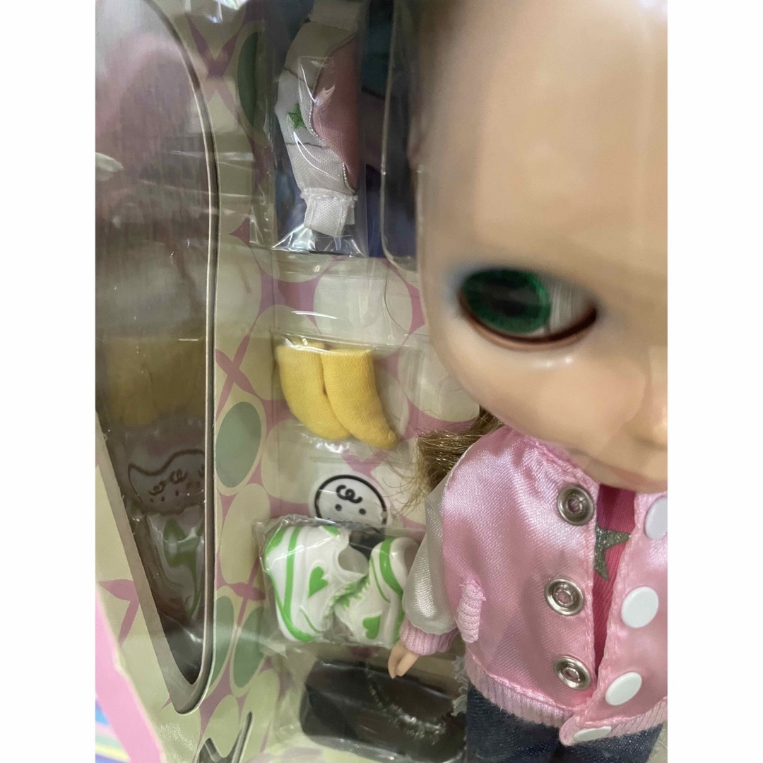 Takara Tomy(タカラトミー)のネオブライス　ディスコブギー未開封品 ハンドメイドのぬいぐるみ/人形(人形)の商品写真