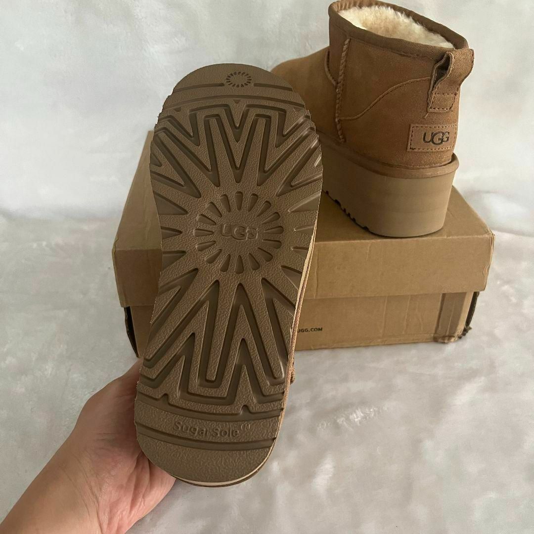 UGG - UGG クラッシックウルトラ ミニプラット フォーム 厚底 ブーツ