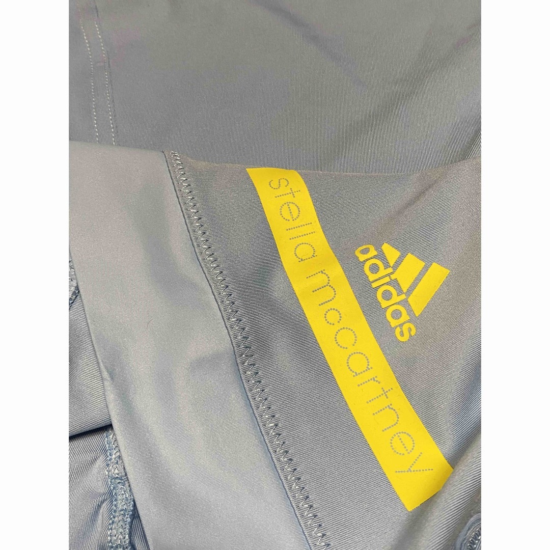 adidas by Stella McCartney(アディダスバイステラマッカートニー)のアディダス バイ ステラ マッカートニー　トレーニングウェア スポーツ/アウトドアのランニング(ウェア)の商品写真