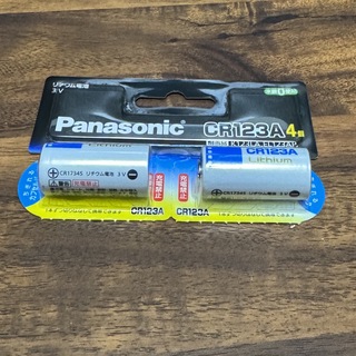 パナソニック(Panasonic)のPanasonic CR123A 2本(バッテリー/充電器)