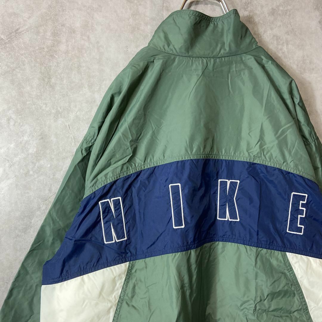NIKE - 【背面ビック刺繍ロゴ、人気グリーン】NIKEナイロンジャケット