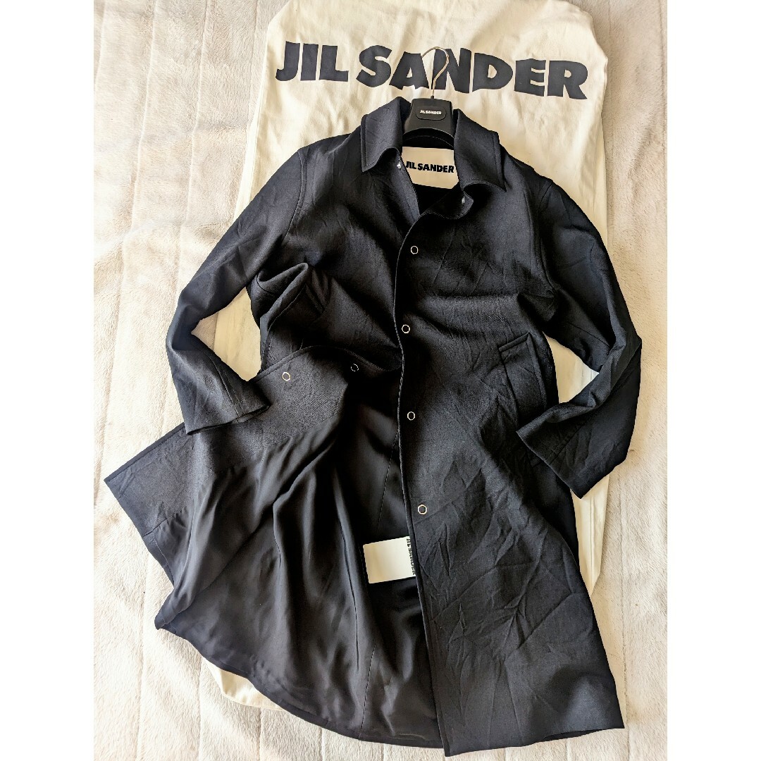 Jil Sander(ジルサンダー)の新品　2021/22AW　ジルサンダー　最高級　ポリエステル　バルカラー　コート メンズのジャケット/アウター(ステンカラーコート)の商品写真