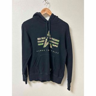 アルファインダストリーズ(ALPHA INDUSTRIES)のALPHA INDUSTRIES パーカー(パーカー)