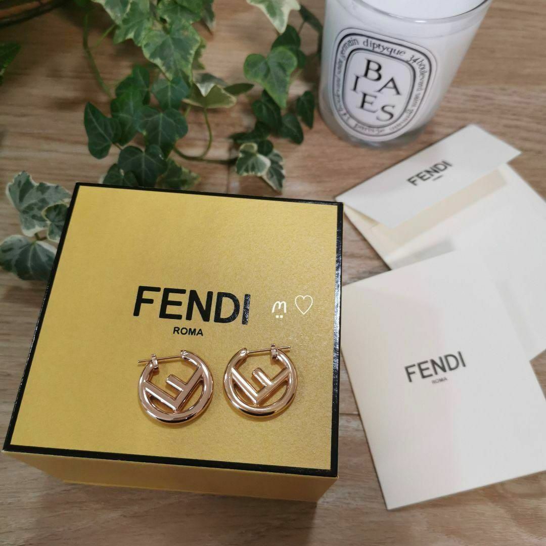 FENDI フェンディー　ピアス　ピンク