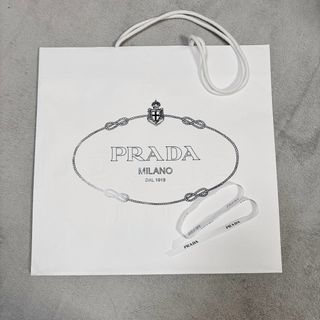 プラダ(PRADA)のPRADA ショッパー　リボン付き(ショップ袋)