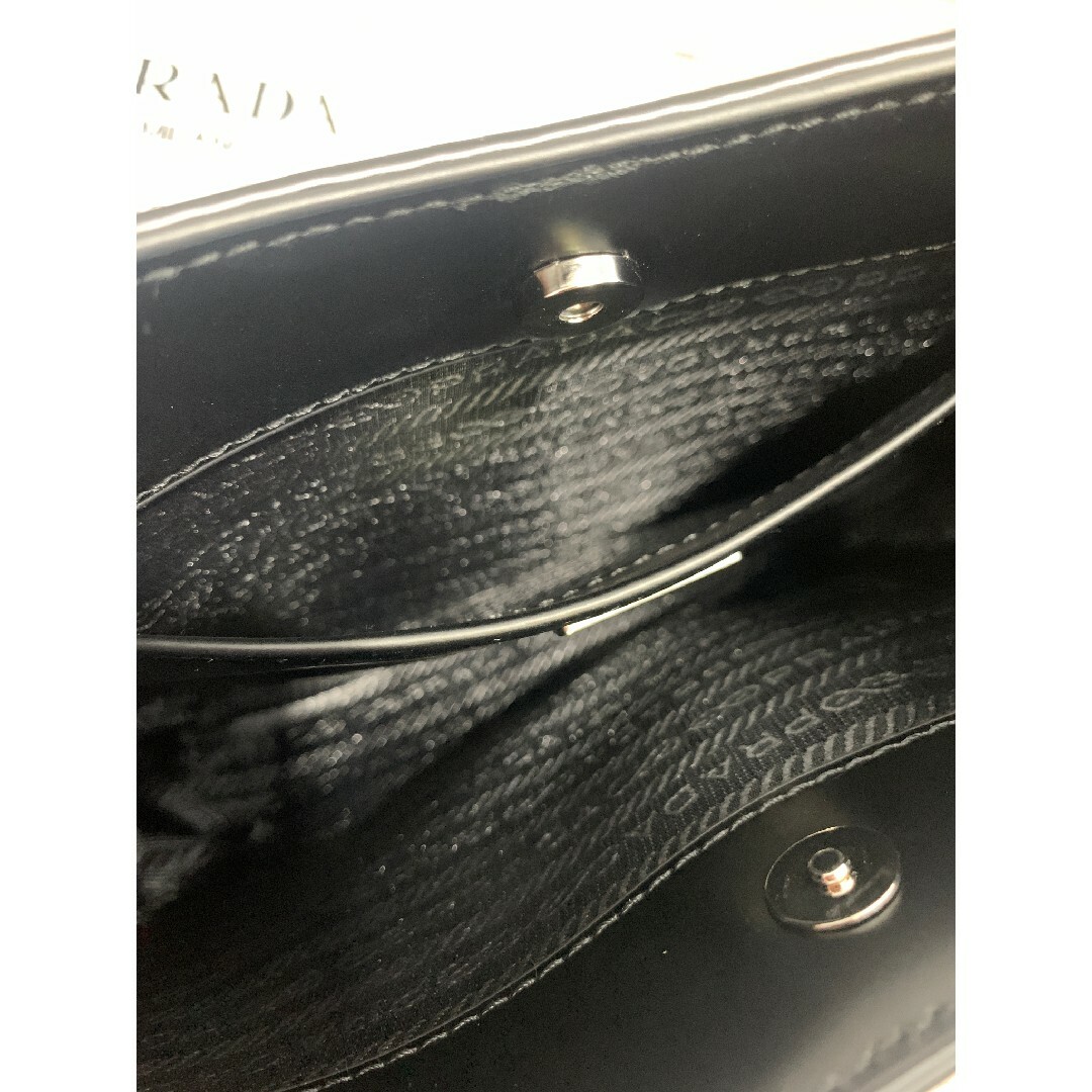 美品 PRADA プラダ 人気バッグ  未使用