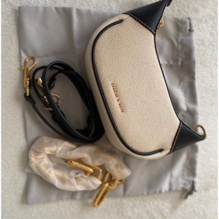 Charles and Keith（ショルダーバッグ）のフリマアイテム一覧