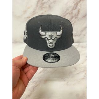 NEW ERA - Newera 9fifty シカゴブルズ Champions ツートンキャップの