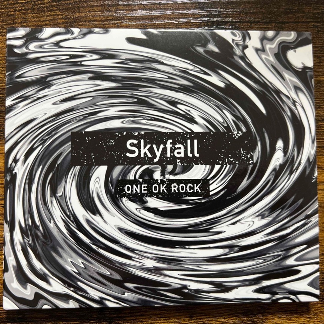 Skyfall ONE OK ROCKポップス/ロック(邦楽)