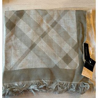 バーバリー(BURBERRY)の【新品】Burberry スローケット　70×140  ウール100%(ストール/パシュミナ)