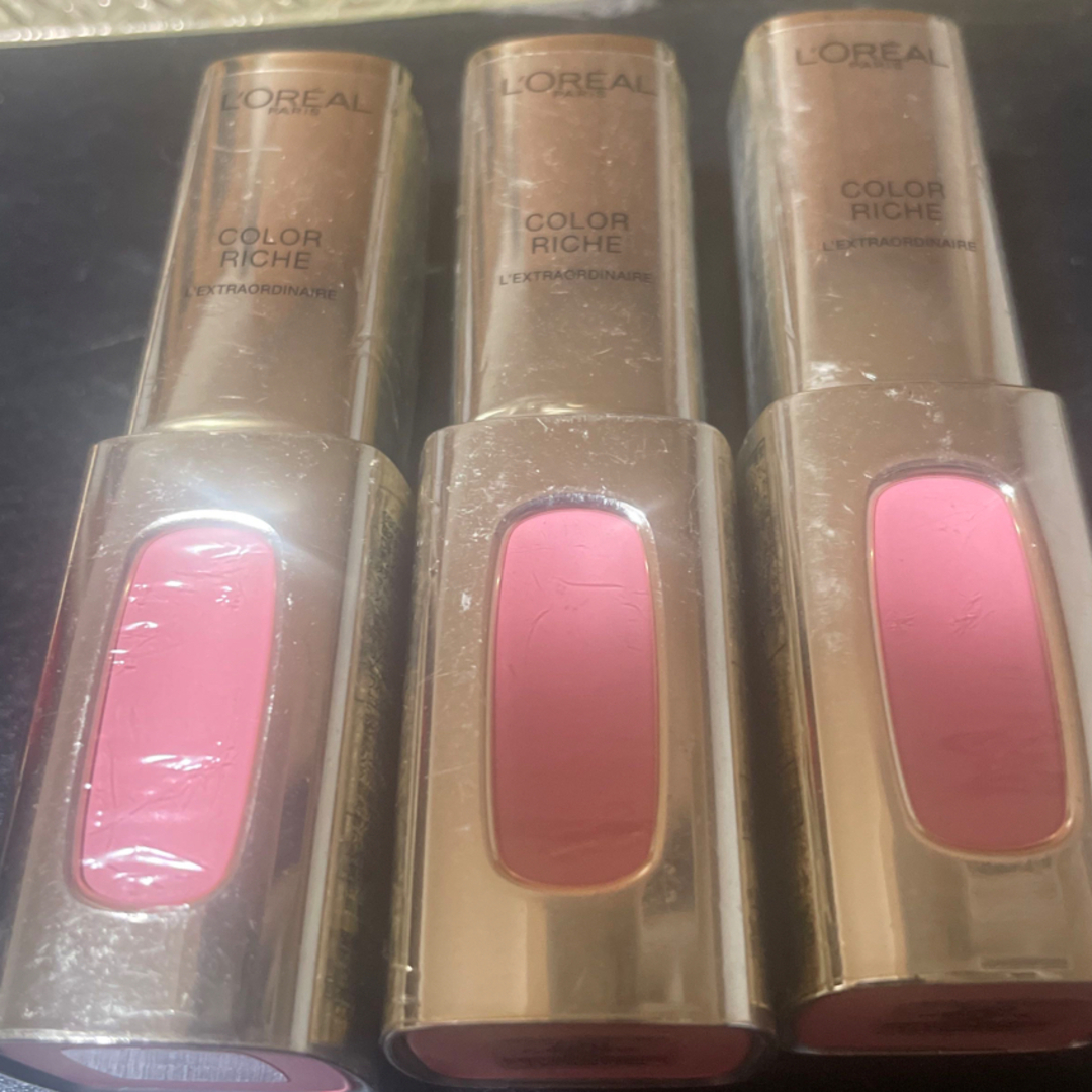 L'Oreal Paris(ロレアルパリ)のロレアルパリ グロス 729 新品3本 コスメ/美容のベースメイク/化粧品(口紅)の商品写真