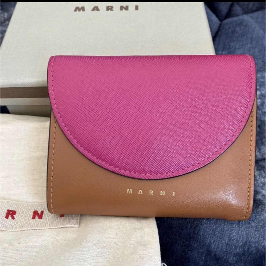 Marni - MARNI マルニ 二つ折り財布の通販 by piiii's shop｜マルニ ...