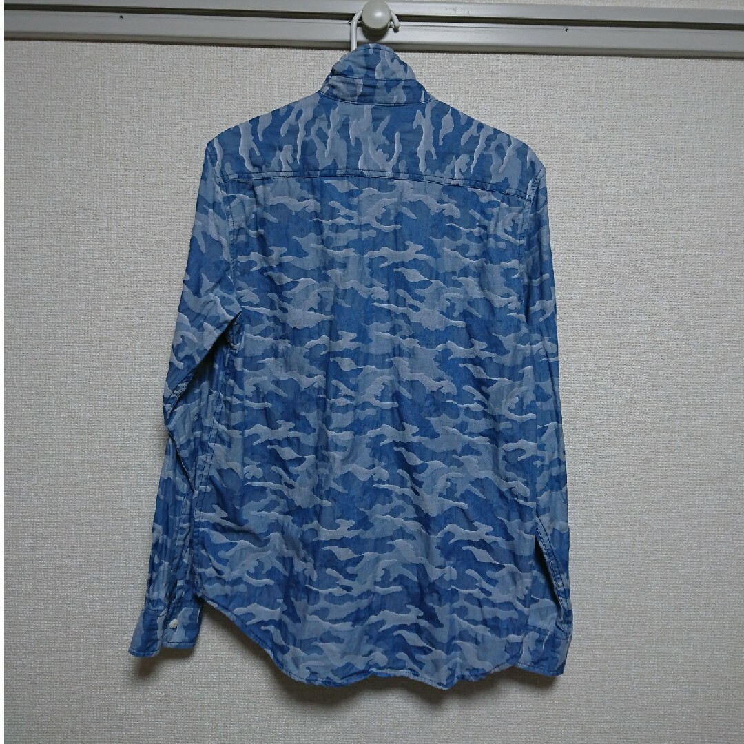 AZUL by moussy(アズールバイマウジー)のAZUL by moussy 迷彩柄シャツ メンズのトップス(シャツ)の商品写真