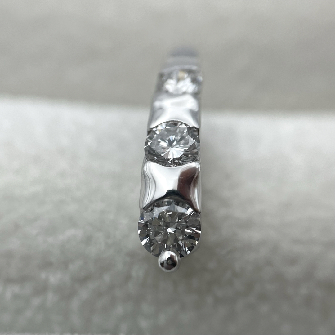 アクセサリーpt900 ダイヤ0.35ct ペンダントトップ