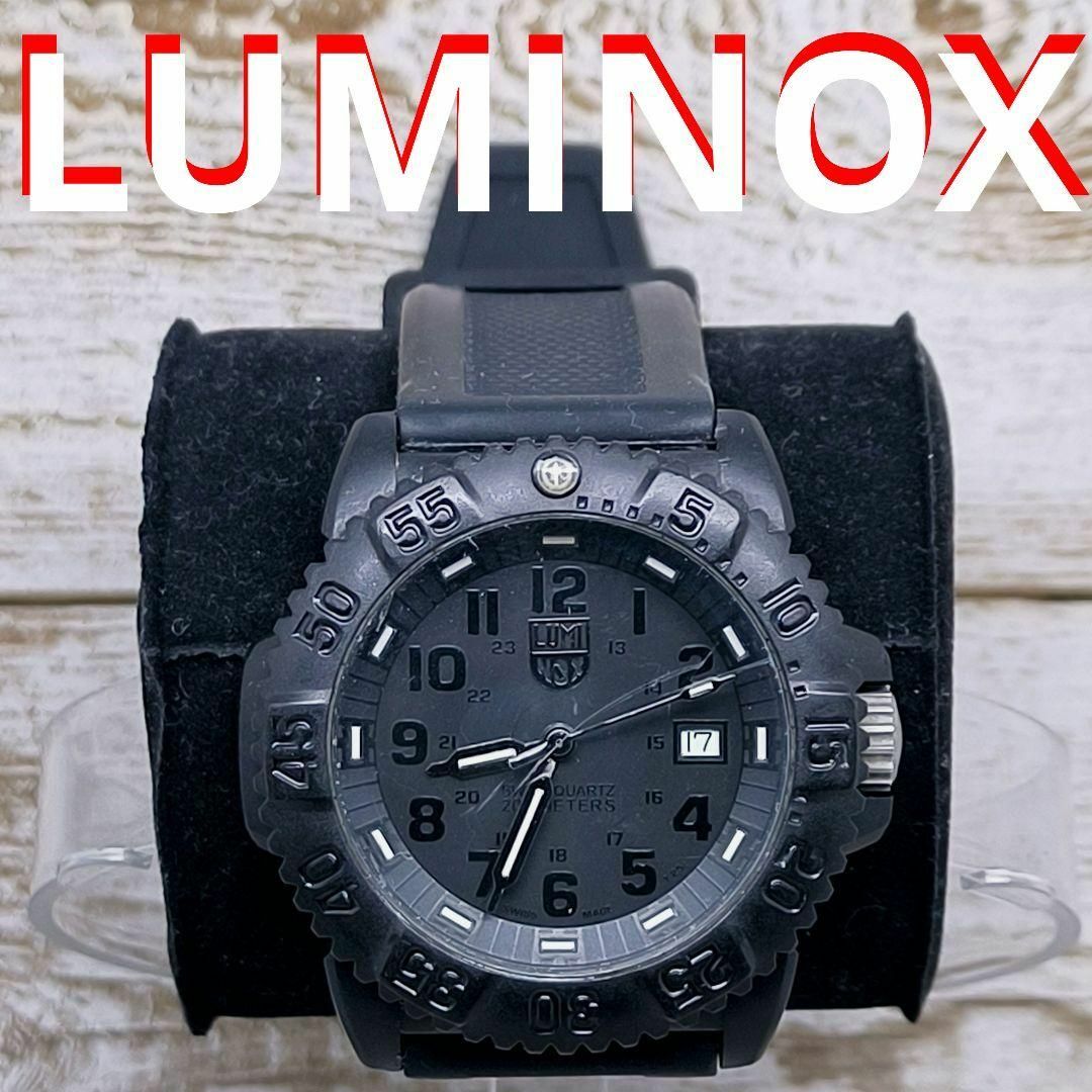 動作品　LUMINOX　ブラック　腕時計　メンズ　ルミノックス　定価6万円のサムネイル