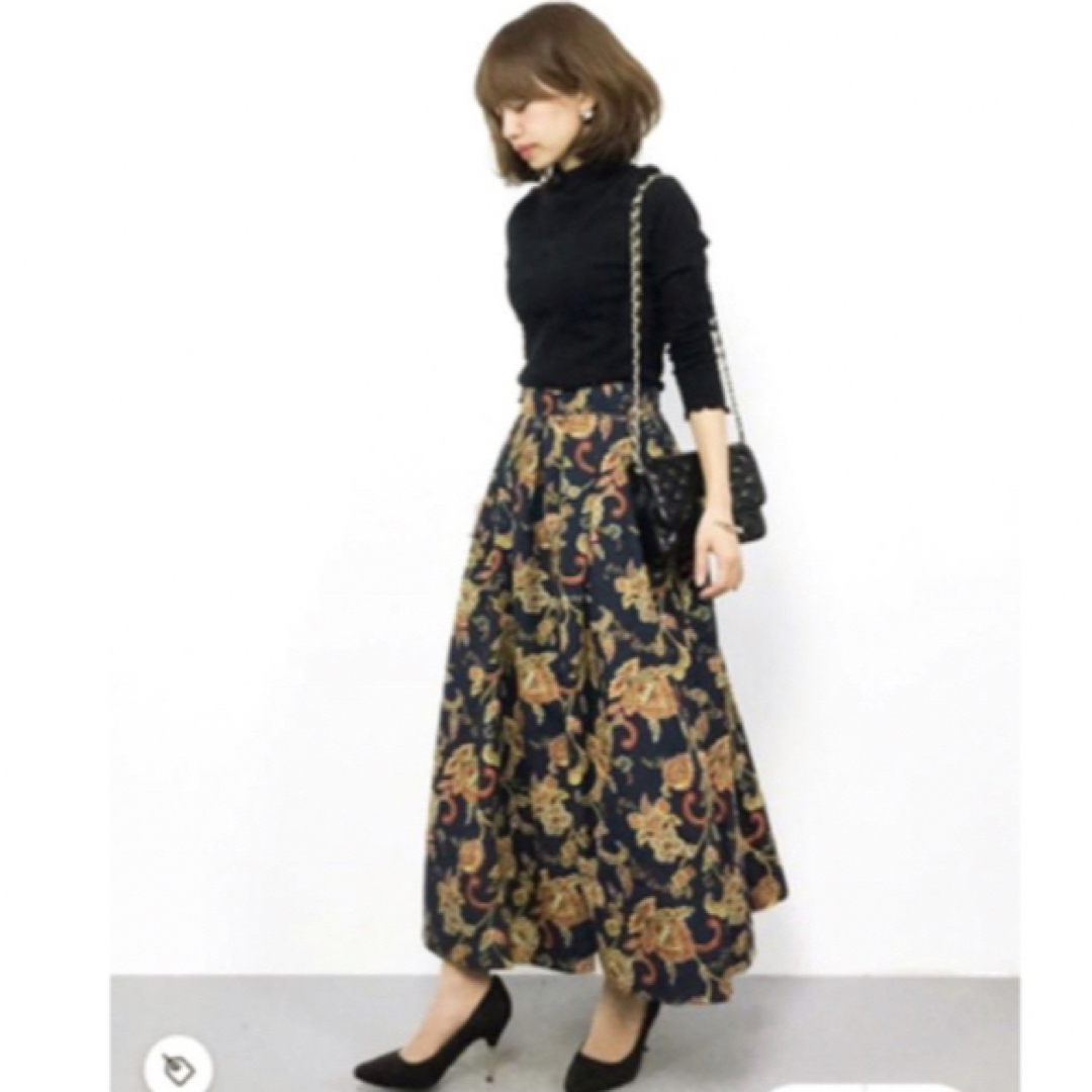 PAGEBOY(ページボーイ)の美品　ペイズリー柄　ロングスカート   上品 レディースのスカート(ロングスカート)の商品写真