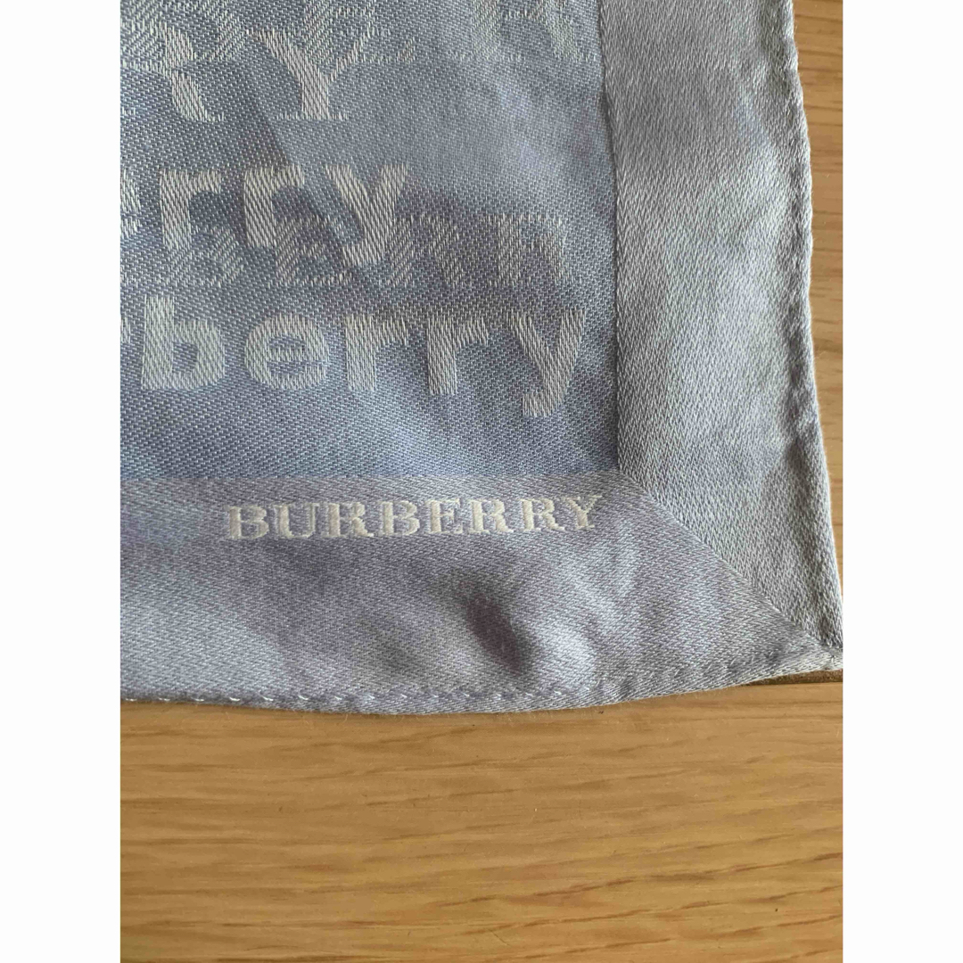 BURBERRY(バーバリー)のバーバリー　紳士ハンカチ メンズのファッション小物(ハンカチ/ポケットチーフ)の商品写真