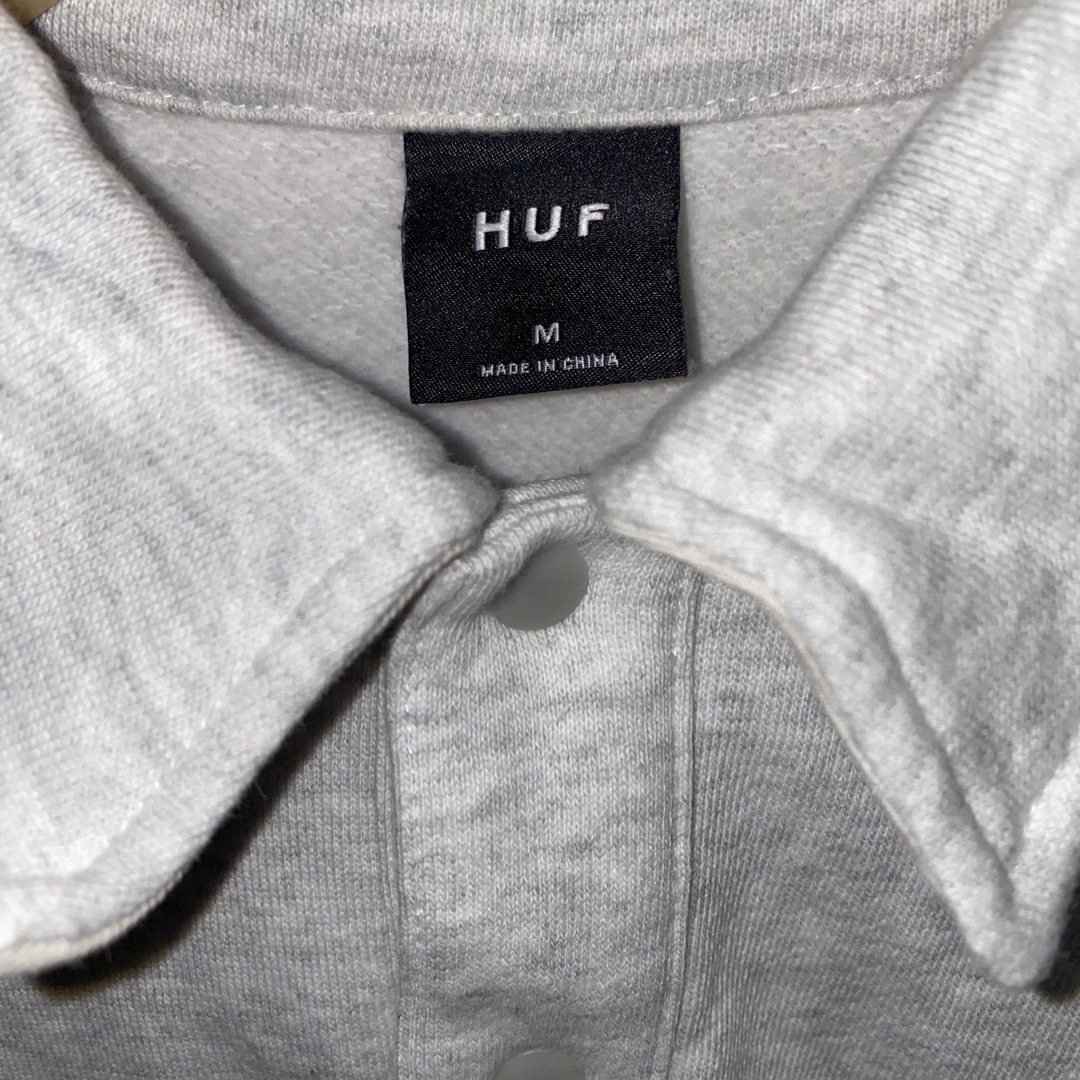 HUF ハーフボタンスウェット M ワンポイント刺繍ロゴ ポケット付