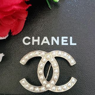 シャネル ブローチ/コサージュ（パール）の通販 400点以上 | CHANELの ...