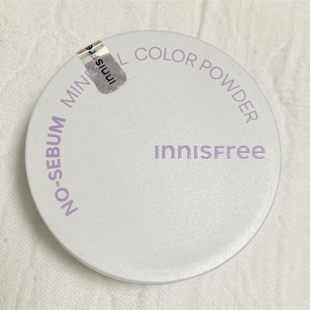 Innisfree(イニスフリー)のイニスフリー  ノーセバムミネラルカラーパウダー バイオレット コスメ/美容のベースメイク/化粧品(フェイスパウダー)の商品写真