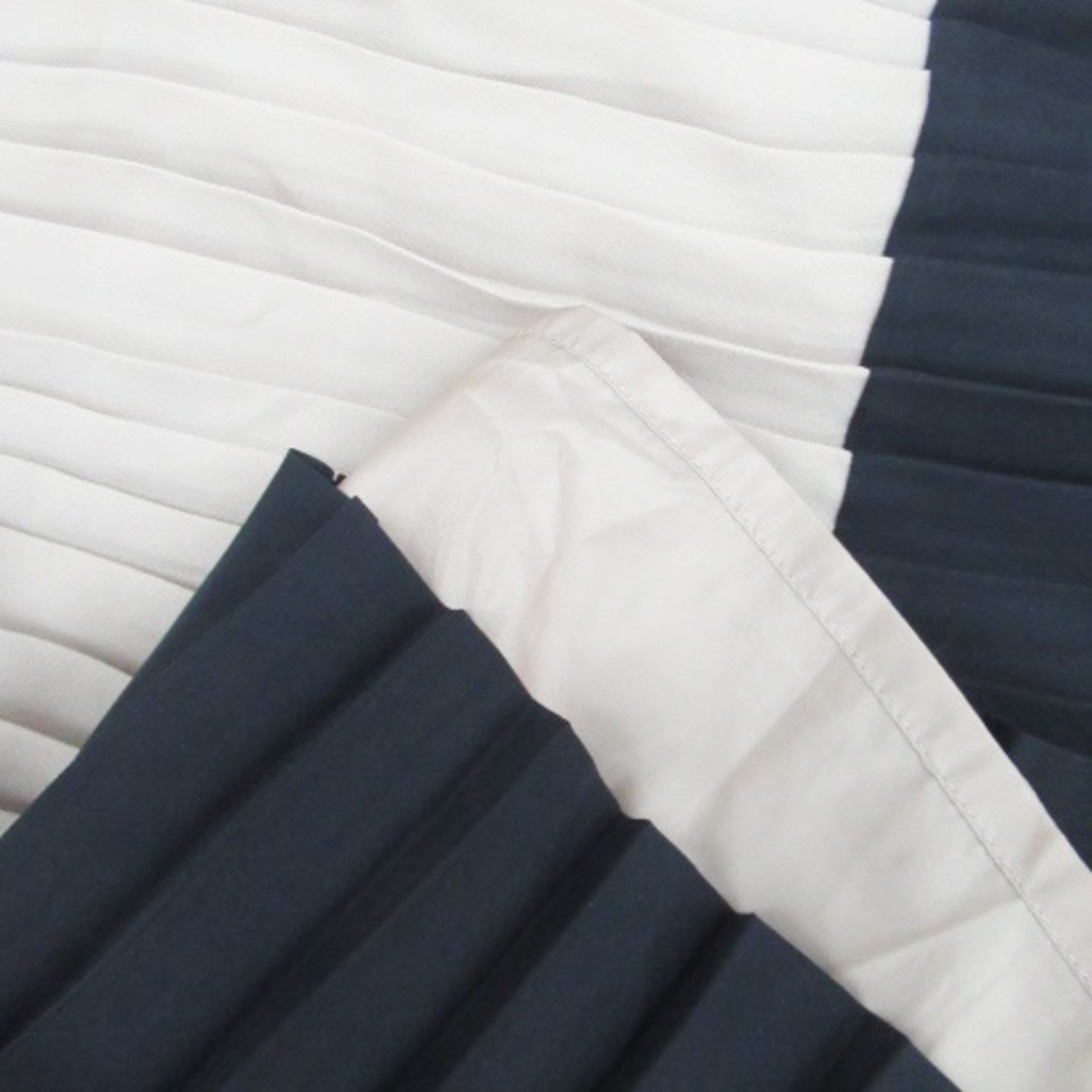 COMME CA ISM(コムサイズム)のコムサイズム プリーツスカート ひざ丈 M ベージュ 黒 ブラック レディースのスカート(ひざ丈スカート)の商品写真