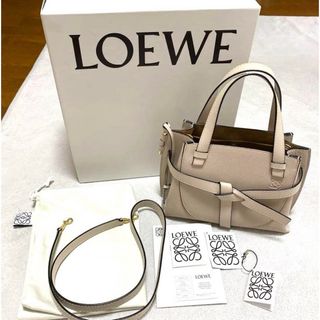 ロエベ 2way バッグ メタリック グリーン 美品