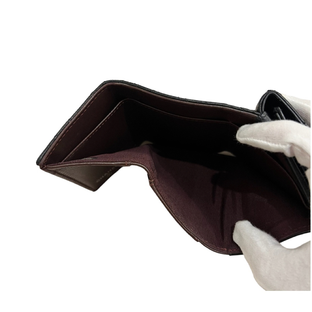CHANEL(シャネル)のシャネル　三つ折り　コンパクト　ウォレット　財布　ラム　ブラック　ココマーク レディースのファッション小物(財布)の商品写真