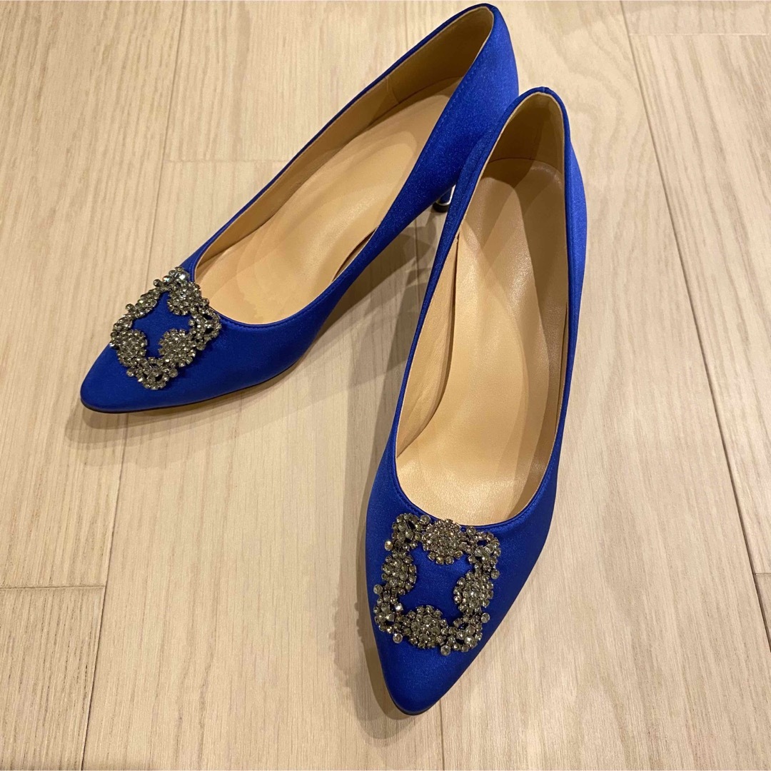 MANOLO BLAHNIK(マノロブラニク)のパンプス　マノロブラニク　ハンギシ風　ピンヒール レディースの靴/シューズ(ハイヒール/パンプス)の商品写真