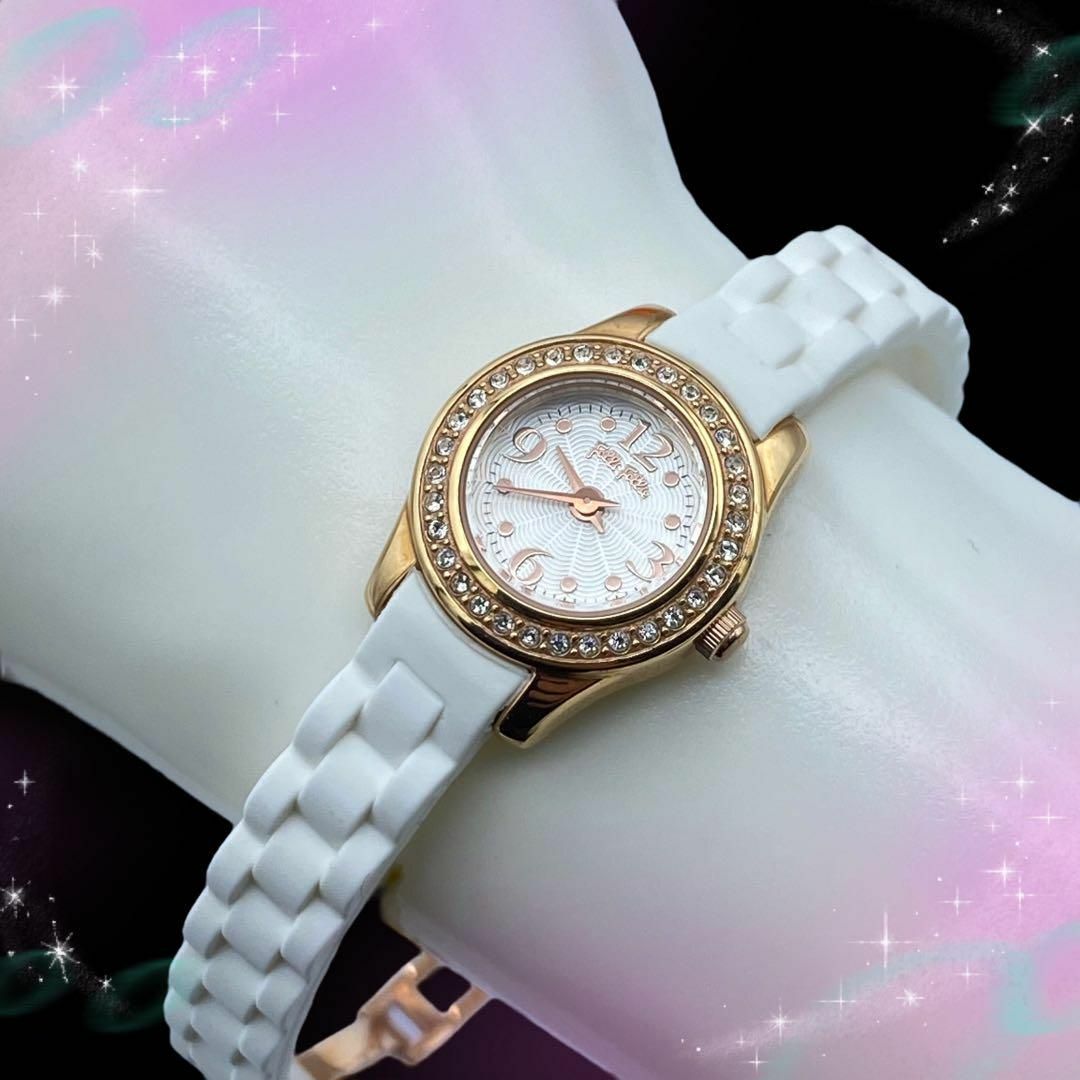 《超美品　稼動品》　フォリフォリ　ラインストーン　レディース腕時計　クォーツAD022