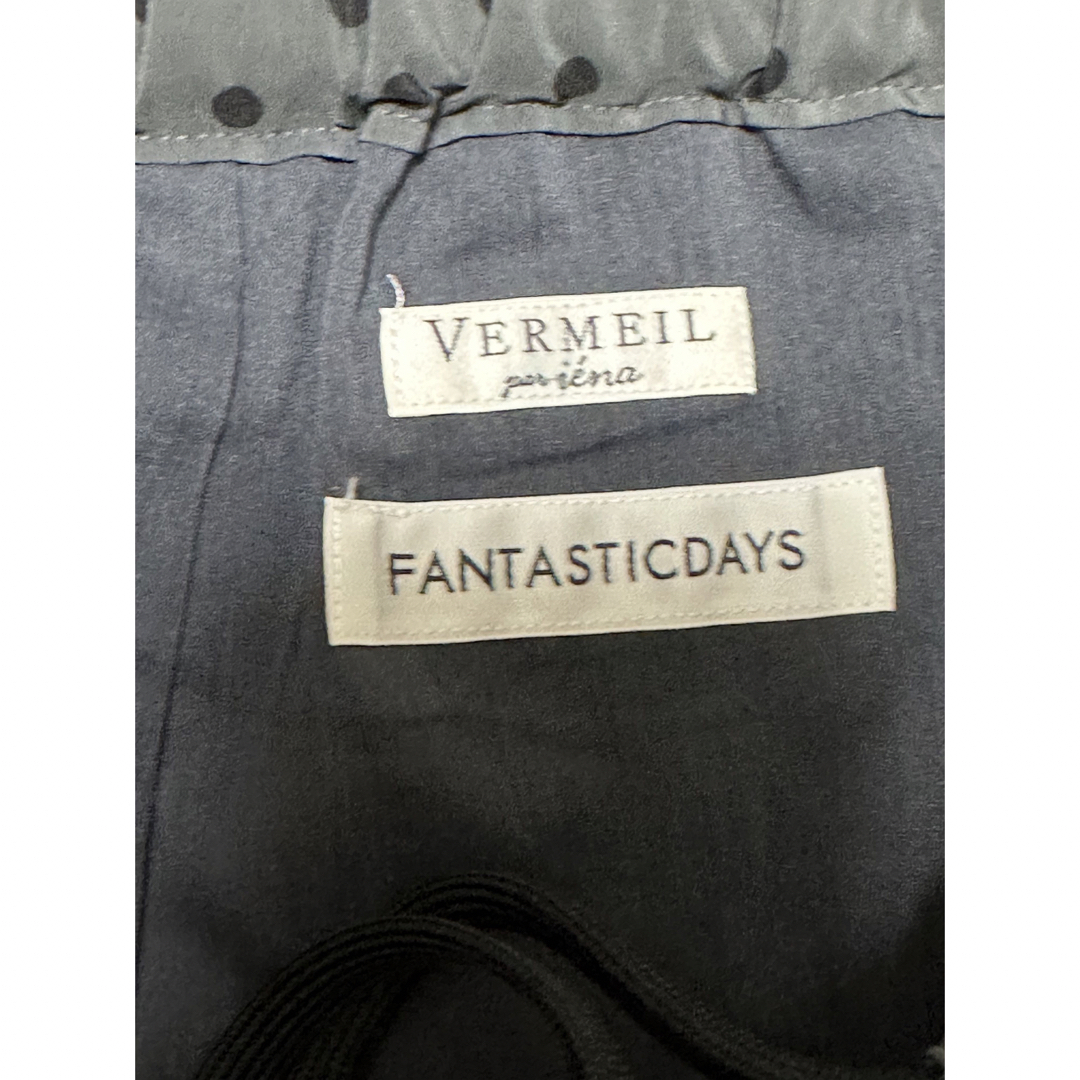 VERMEIL par iena(ヴェルメイユパーイエナ)のVERMEIL par iena   ドットワイドパンツ　グレー レディースのパンツ(その他)の商品写真