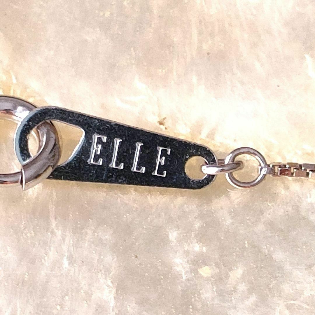 ELLE(エル)の新品未使用　エル　ELLE　K18WG 天然石アクアマリン　ペンダントネックレス レディースのアクセサリー(ネックレス)の商品写真