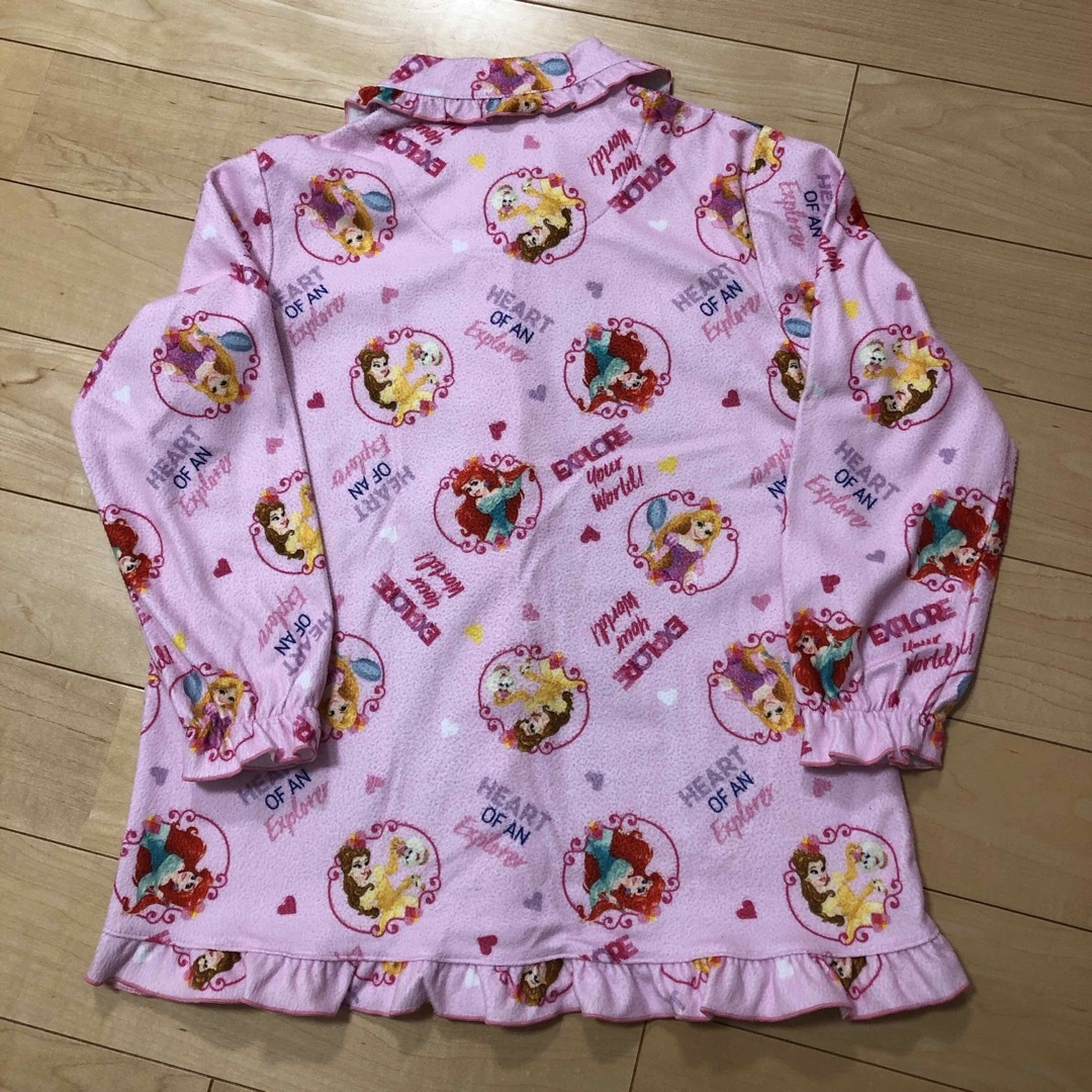 キッズ　ディズニー　プリンセス　パジャマ　上下セット　130 キッズ/ベビー/マタニティのキッズ服女の子用(90cm~)(パジャマ)の商品写真