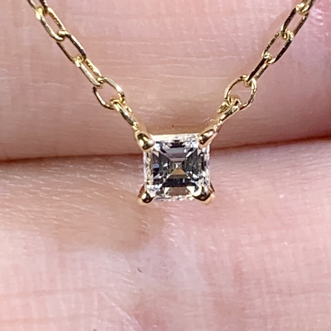 k18 イエローゴールド　ダイヤモンド　ペンダント ネックレス レディースのアクセサリー(ネックレス)の商品写真