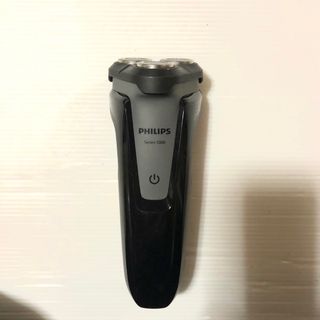 フィリップス(PHILIPS)の【 ジャンク品、部品取り○ 】フィリップスシェーバー　S1000(メンズシェーバー)