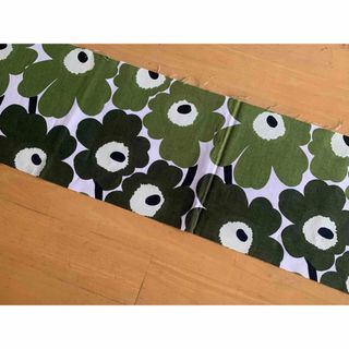 マリメッコ(marimekko)の新品★レア　marimekko はぎれ生地　ミニウニッコ　カーキ　ダークグリーン(生地/糸)