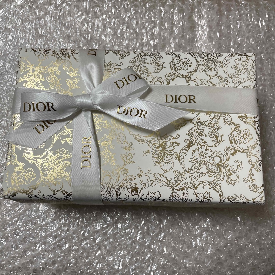 Christian Dior - ディオール 2023 クリスマス ホリデー オファー 
