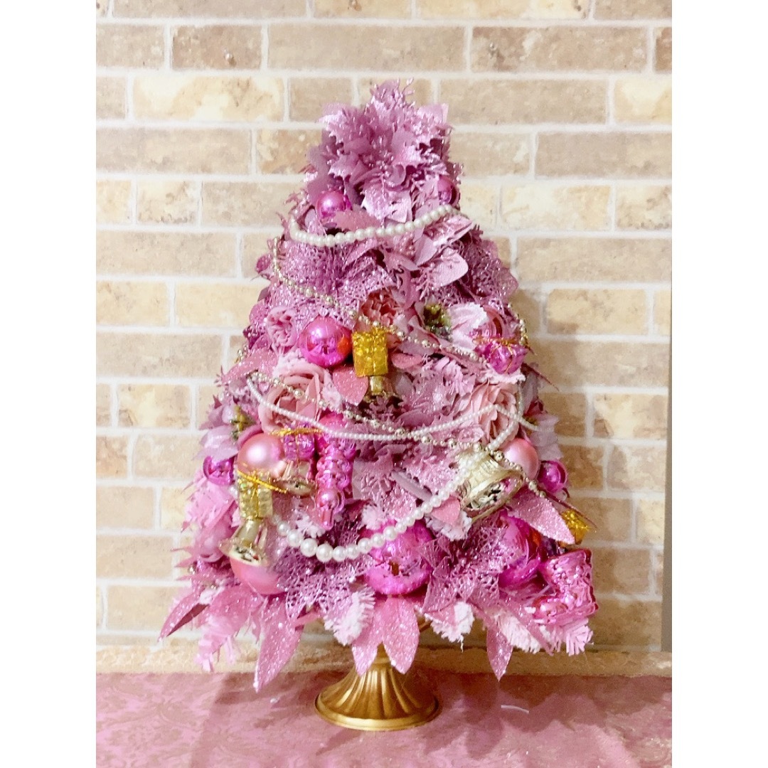 クリスマスツリークリスマステーブルフラワーアレンジ♡ピンクのクリスマスツリー