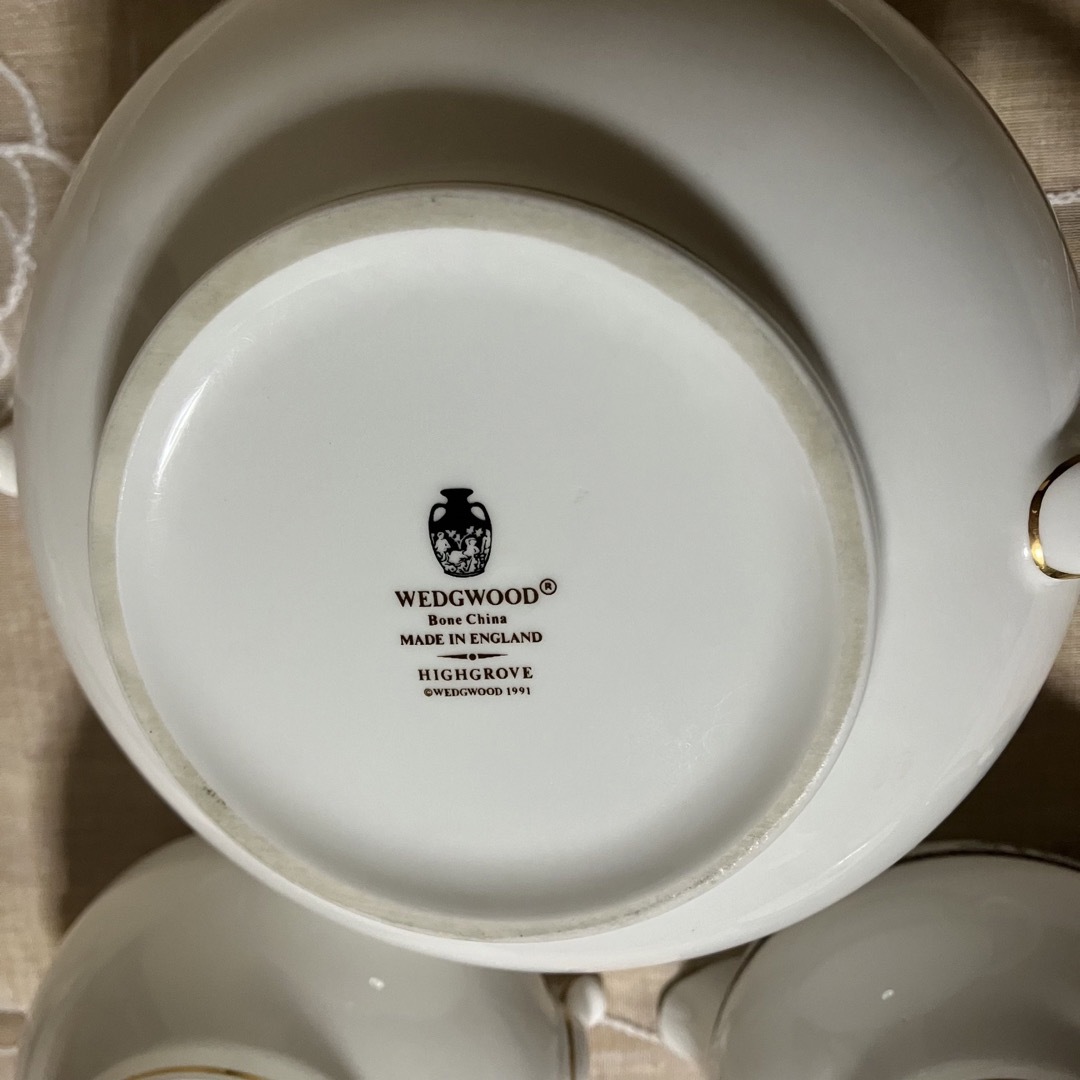 WEDGWOOD(ウェッジウッド)のウエッジウッド　ハイグローブ　ティーポット　シュガーポット　クリーマー　セット インテリア/住まい/日用品のキッチン/食器(食器)の商品写真