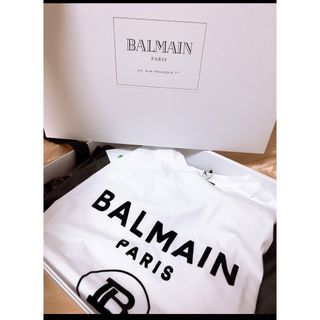 BALMAIN - 定価半額以下BALMAIN タグ付きresortpants JB.cara着の通販 ...