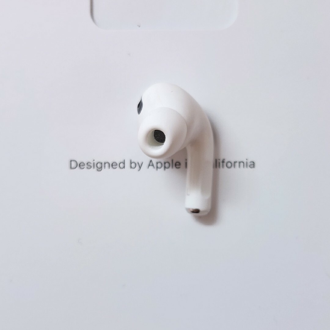 【Apple正規品】　AirPods Pro第1世代　左耳　L　第一世代 スマホ/家電/カメラのオーディオ機器(ヘッドフォン/イヤフォン)の商品写真