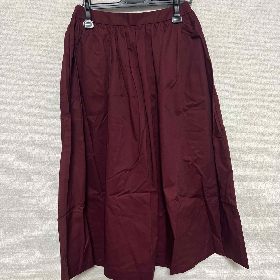 UNIQLO(ユニクロ)の新品タグ付●ユニクロ ハイウエストコットンボリュームスカート L サイズ　レッド レディースのスカート(ロングスカート)の商品写真