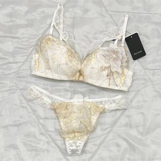 ラヴィジュール(Ravijour)のLINGERIEAM レディカシュクール グラマーアップブラ B65(ブラ&ショーツセット)