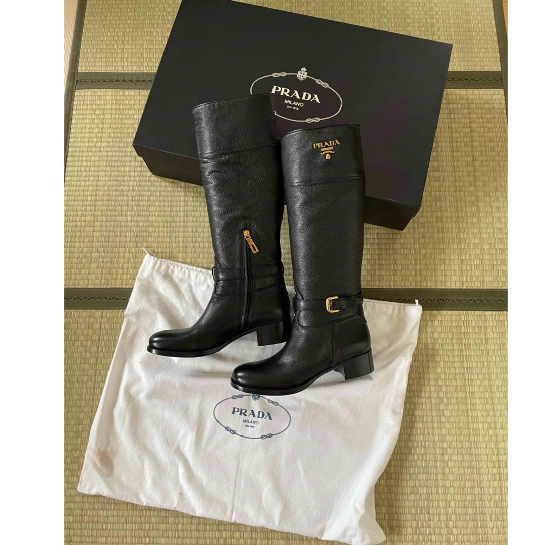 PRADA - プラダ レザー ロングブーツ381/2黒色 (袋・箱)付き ロゴ金具