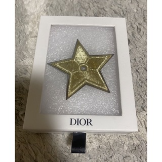 ディオール(Dior)のDIor スターモチーフピンブローチ(バッジ/ピンバッジ)