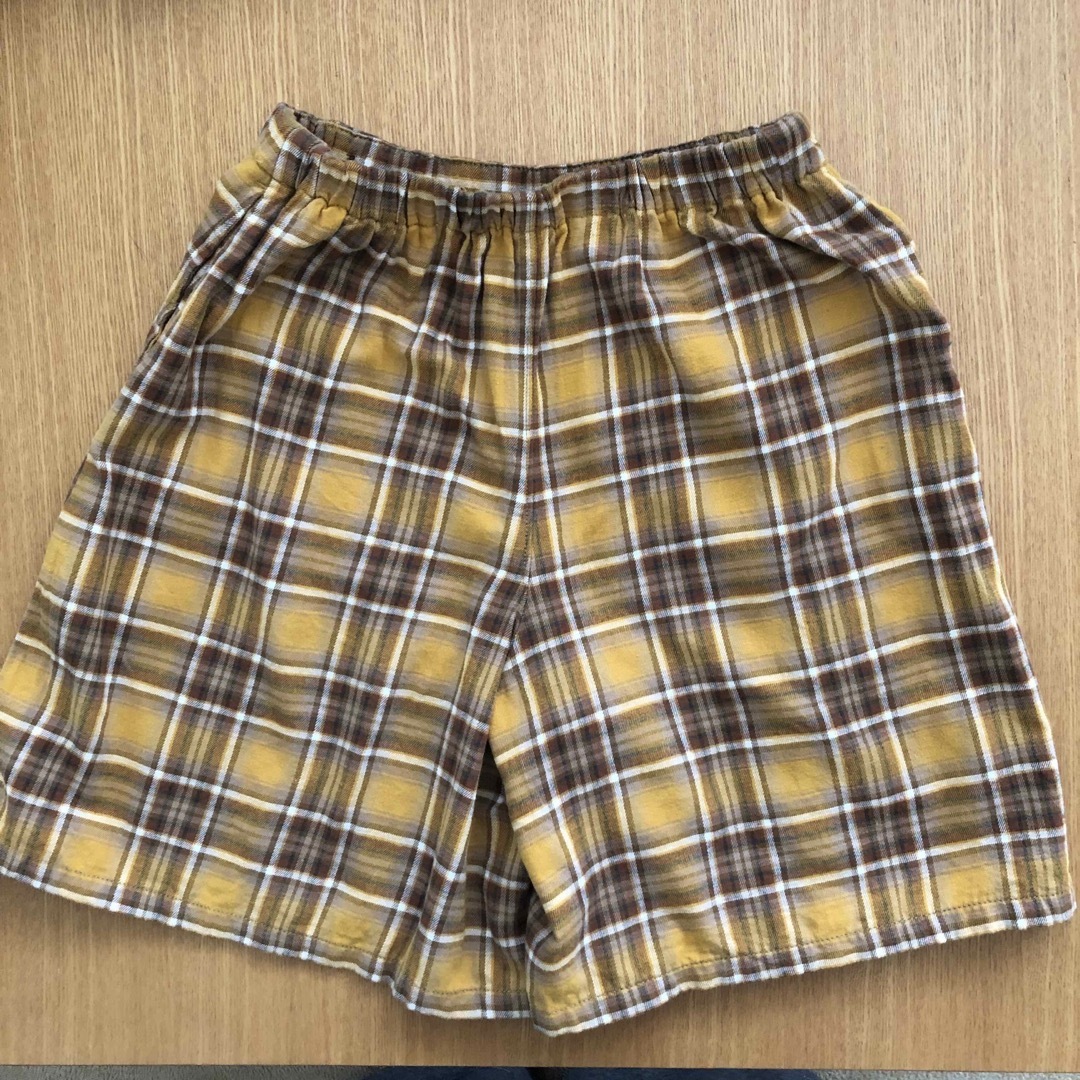 UNIQLO(ユニクロ)のユニクロ　チェック　スカートパンツ　160 キッズ/ベビー/マタニティのキッズ服女の子用(90cm~)(パンツ/スパッツ)の商品写真