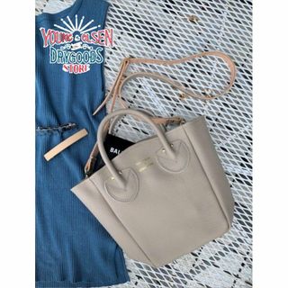 ヤングアンドオルセン(YOUNG&OLSEN)のYOUNG & OLSEN PETITE LEATHER TOTE プチバッグ(ショルダーバッグ)